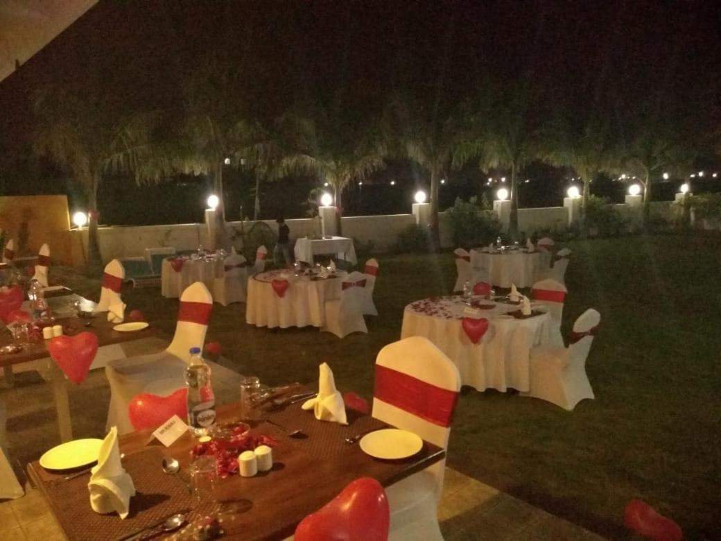 The Fern Residency, Bhuj Hotel Екстериор снимка