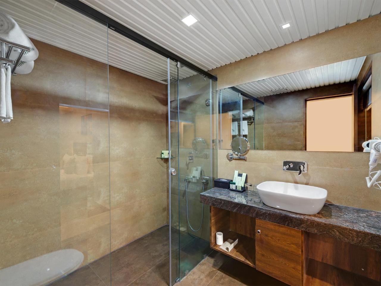 The Fern Residency, Bhuj Hotel Екстериор снимка